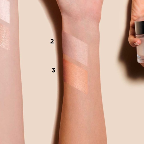 Giorgio Armani Crema Nuda supreme glow reviving tinted cream-straight from Italy - Picture 5 of 5